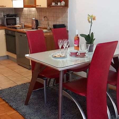 Apartment Harmony - Pleasant And Comfortable Place With A Balcony And A Secured Garage Split Extérieur photo