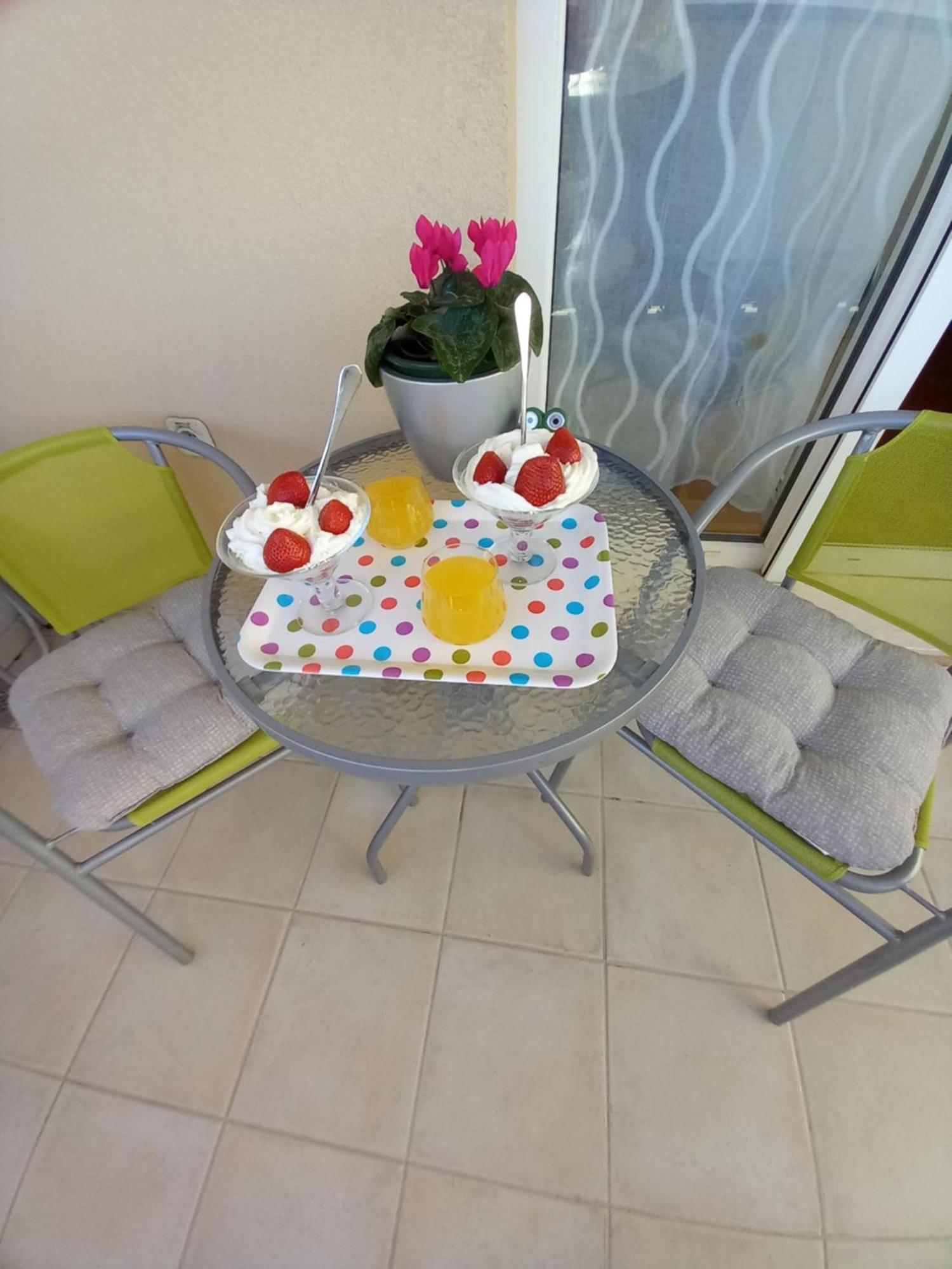 Apartment Harmony - Pleasant And Comfortable Place With A Balcony And A Secured Garage Split Extérieur photo