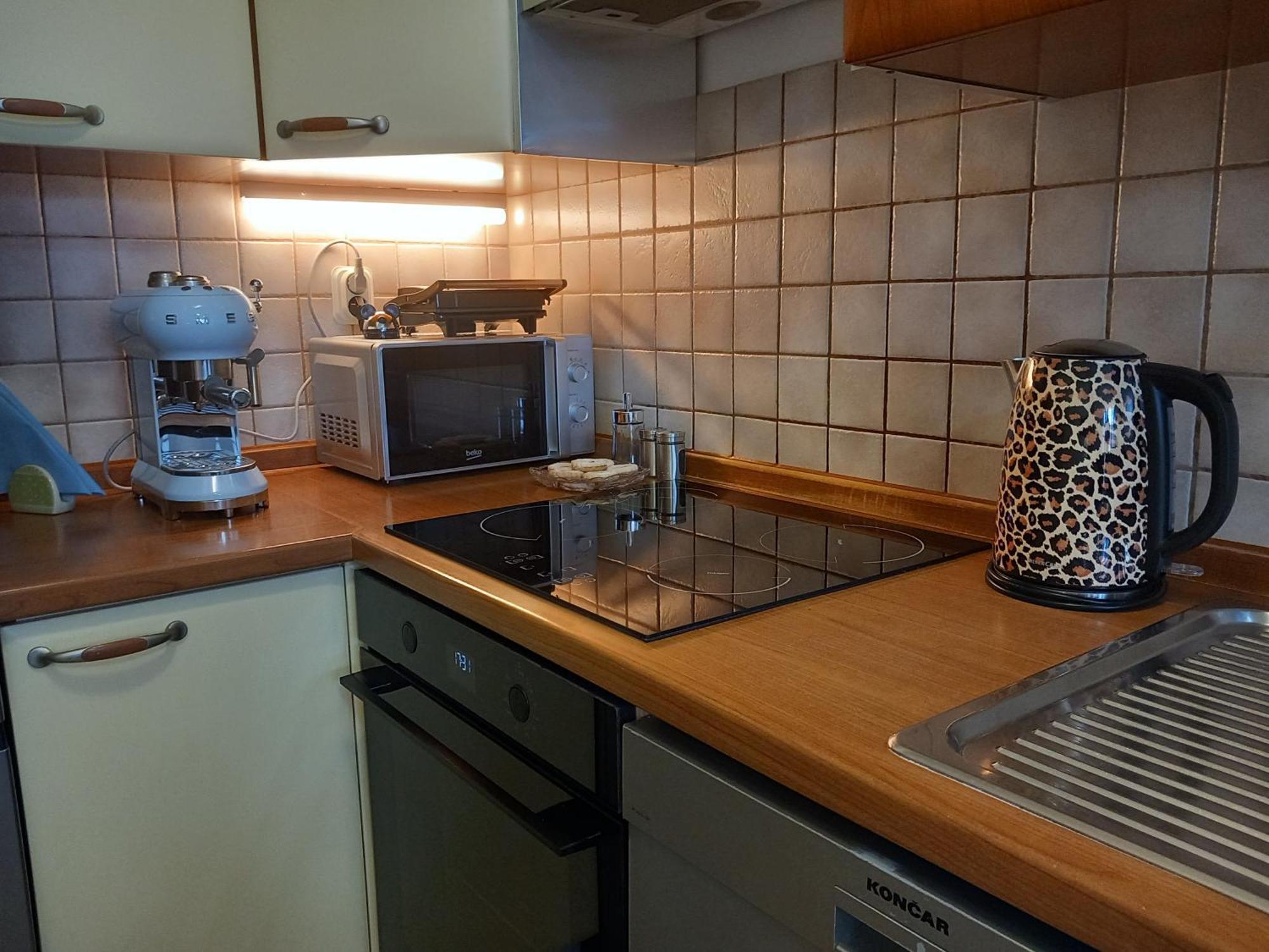 Apartment Harmony - Pleasant And Comfortable Place With A Balcony And A Secured Garage Split Extérieur photo