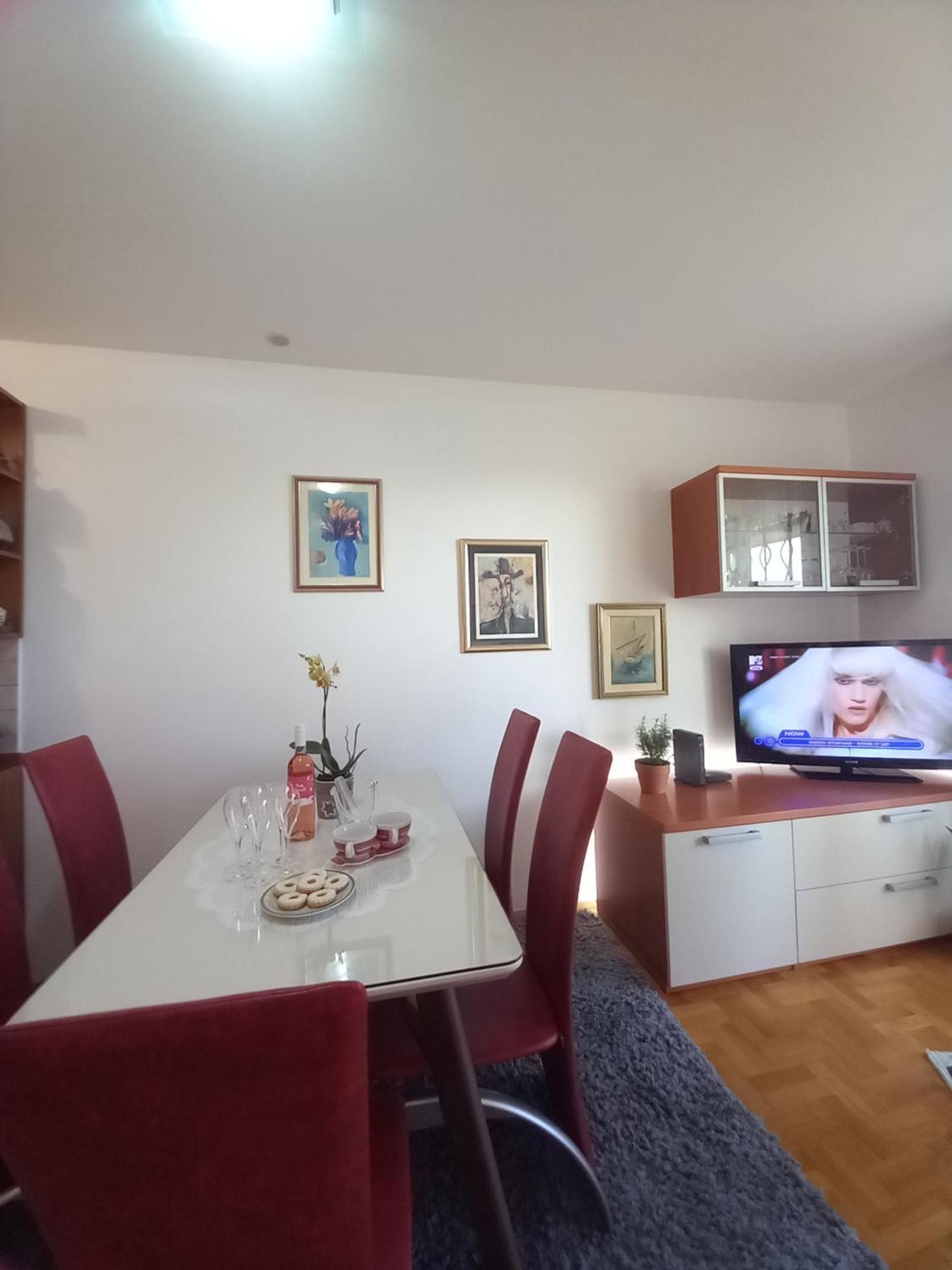 Apartment Harmony - Pleasant And Comfortable Place With A Balcony And A Secured Garage Split Extérieur photo