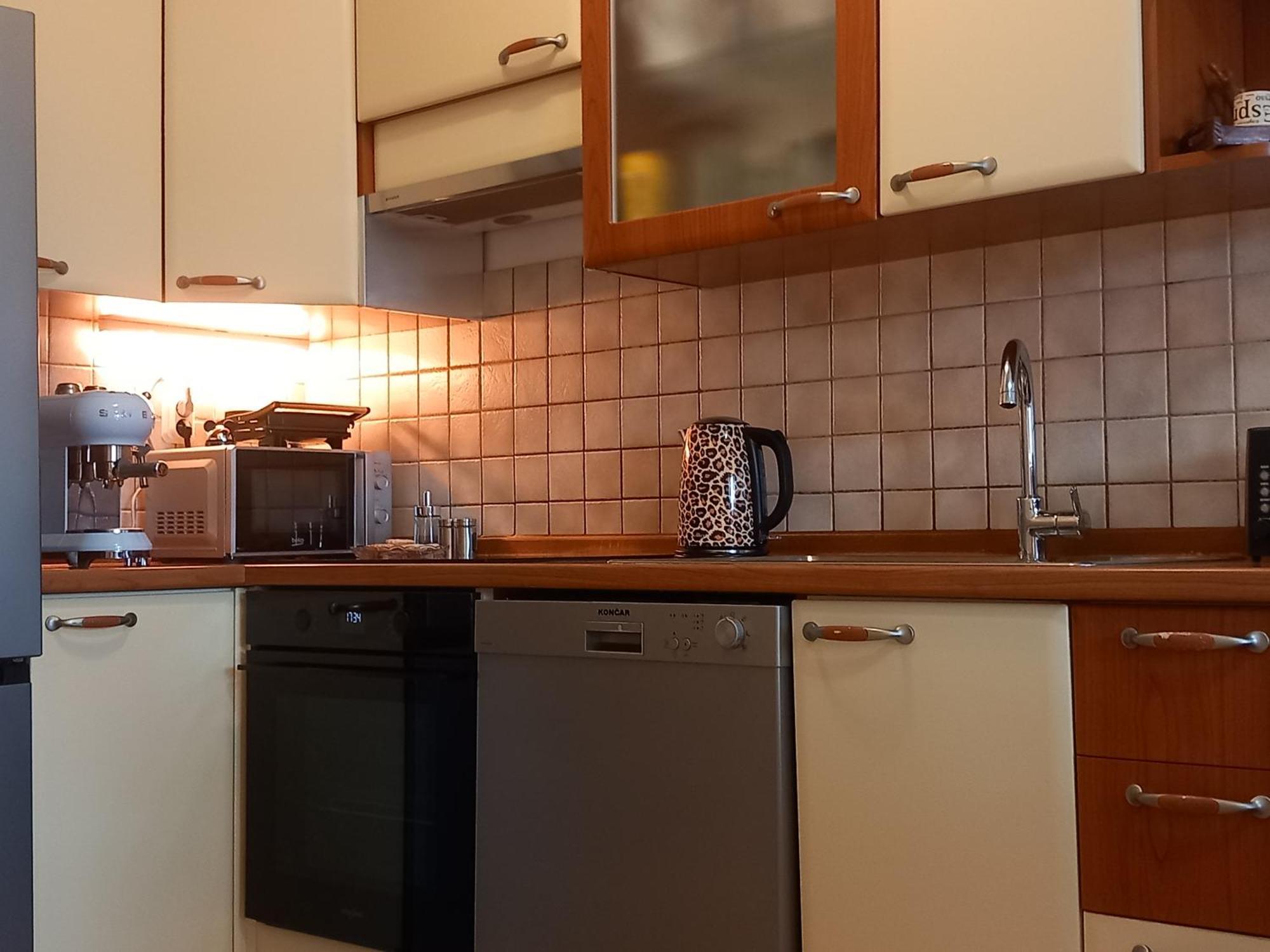 Apartment Harmony - Pleasant And Comfortable Place With A Balcony And A Secured Garage Split Extérieur photo