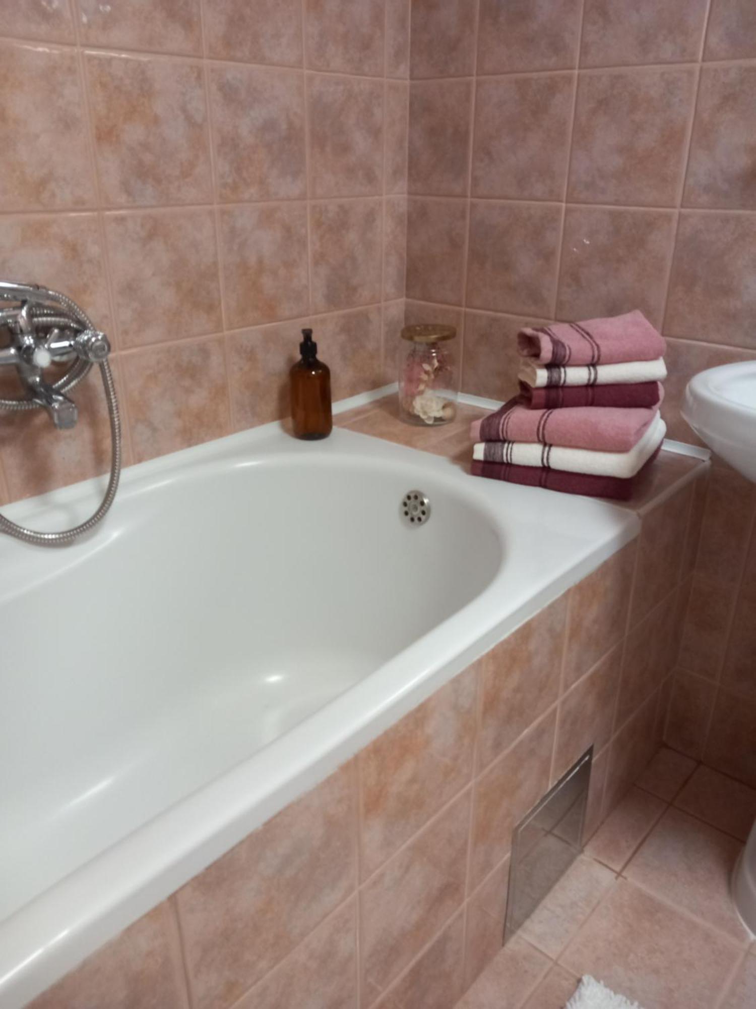 Apartment Harmony - Pleasant And Comfortable Place With A Balcony And A Secured Garage Split Extérieur photo